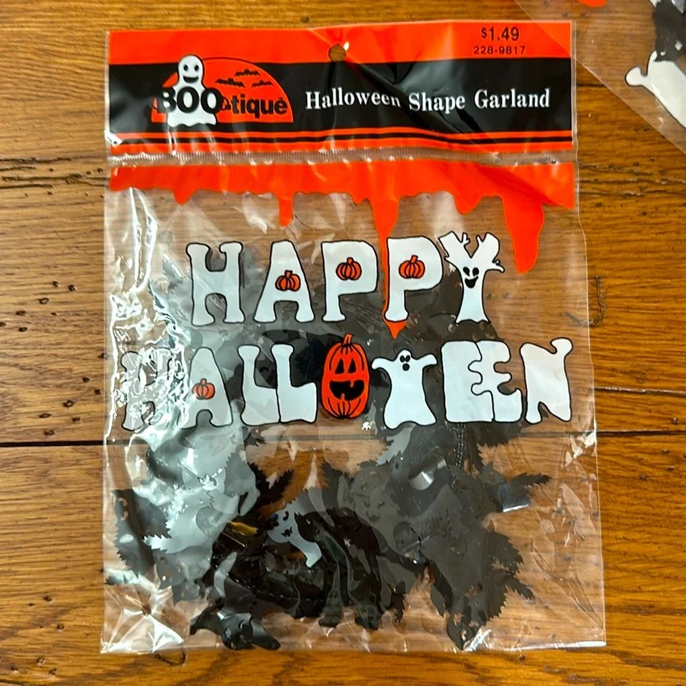 Boo-tique Halloween Shaped Garland NWT Lot of Two Black Cats Vintage 1993